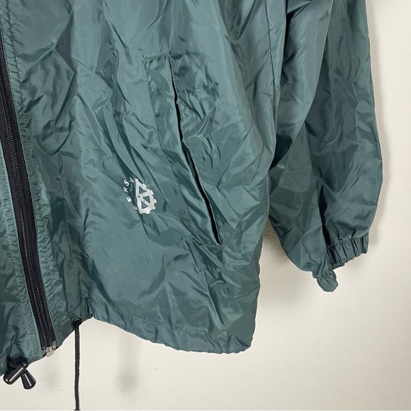 Men’s Cersa Ultra Lightweight Outdoor Windbreaker Green Jacket Size Medium! - Picture 4 of 5